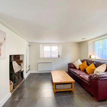 Mortimer Cottage Wootton Rivers Eksteriør billede